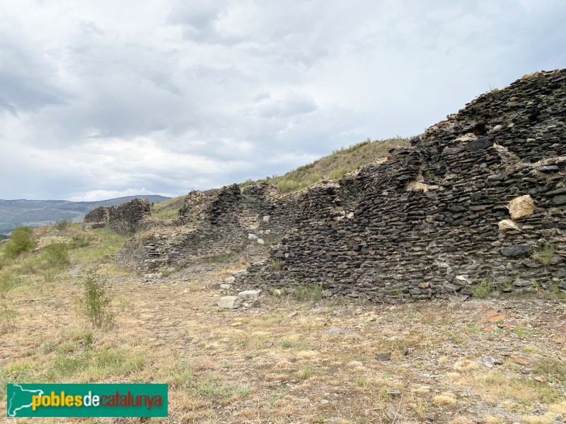 Llívia - Muralles del castell