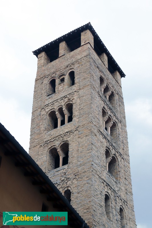 Vic - Catedral. Campanar romànic