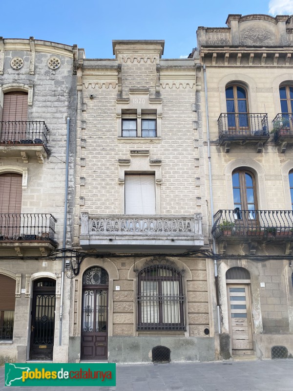 Vic - Casa del carrer Torras i Bages, 12