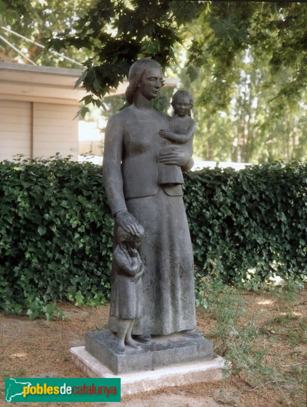 Parets del Vallès - Escultura <i>Maternitat</i>