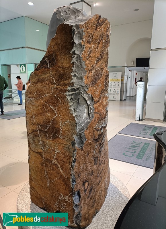 Barcelona - Hospital Clínic. Escultura <i>Blau</i> (Hospital Clínic)