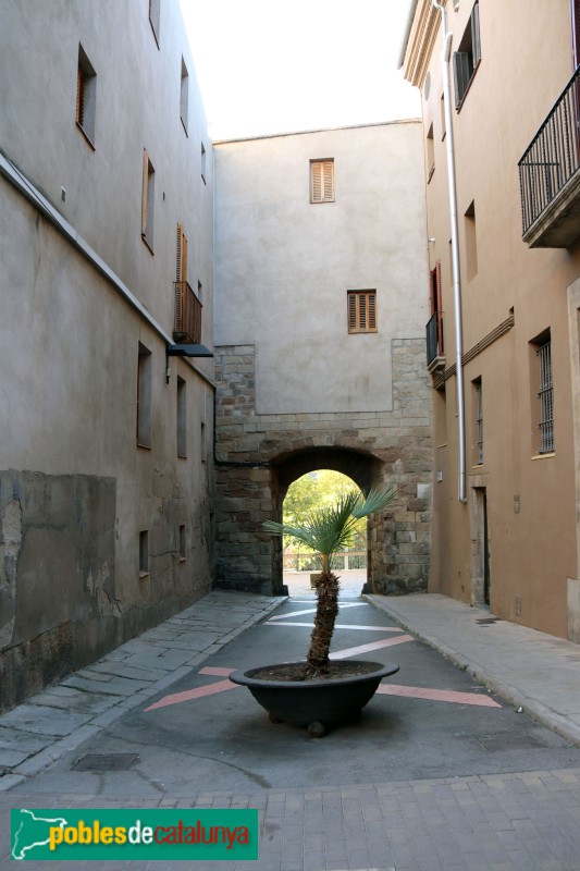 Igualada - Portal d'en Vives