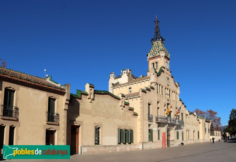 Les Franqueses del Vallès - Ajuntament i escoles