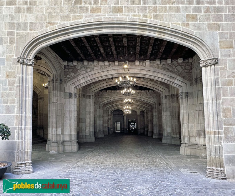 Barcelona - Casa de la Ciutat. Pati interior