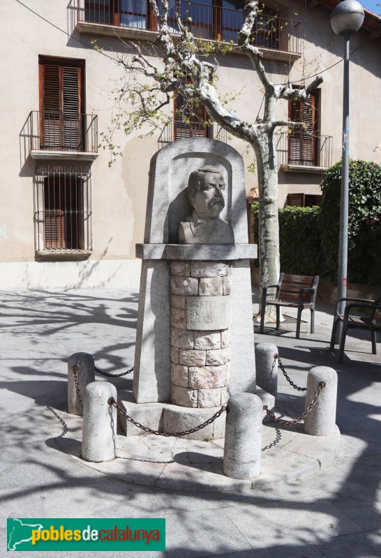 Centelles - Monument a Clavé