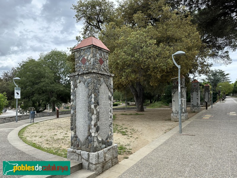 Vallromanes - Pilars de Can Morera