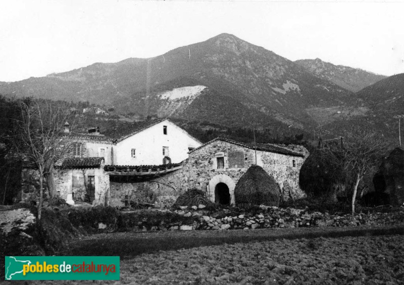 Gualba - Can Figueres (Foto: Antoni Gallardo -Arxiu Fotogràfic Centre Excursionista de Catalunya-, 1929) Gualba - Can Figueres