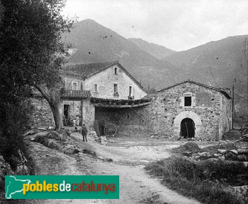 Gualba - Can Figueres (Foto: Rossend Flaquer -Arxiu Fotogràfic Centre Excursionista de Catalunya-, 1920-25) Gualba - Can Figueres