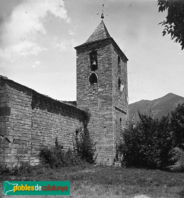 Cóll - Església de Santa Maria (Foto: <i>Josep Salvany -Fons Salvany, Biblioteca de Catalunya-</i>, 1920) Cóll - Església de Santa Maria