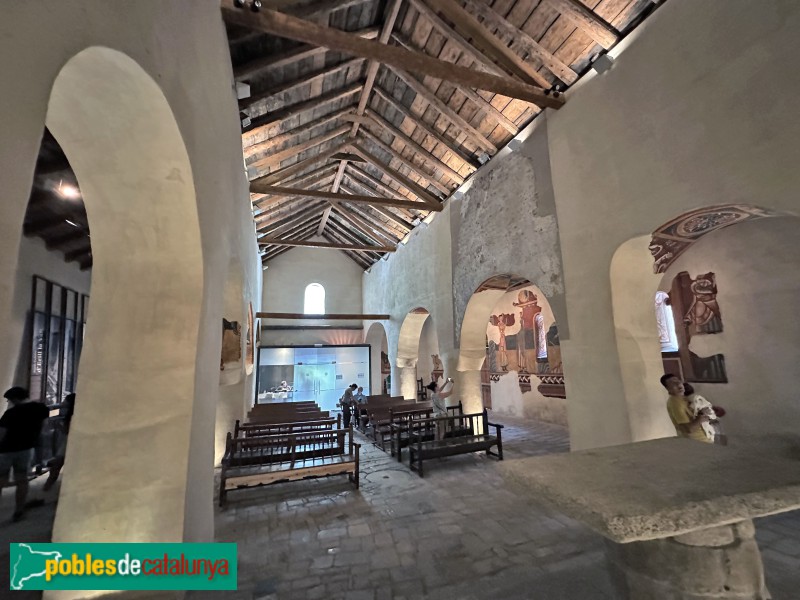 Boí - Església de Sant Joan de Boí. Interior (Foto: Albert Esteves, 2023) Boí - Església de Sant Joan de Boí. Interior