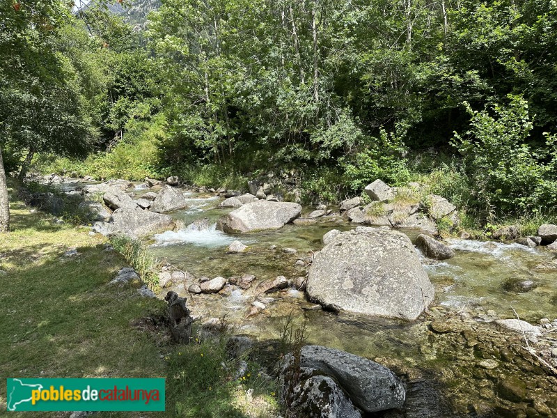 Boí - Caldes de Boí. Fonts i jardins (Foto: Albert Esteves, 2023) Boí - Caldes de Boí. Fonts i jardins