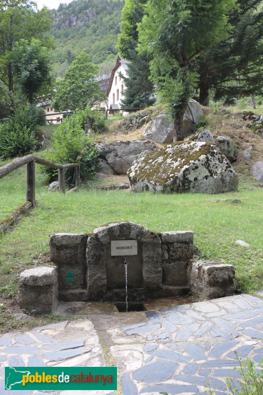 Boí - Caldes de Boí. Font de Besort (Foto: Albert Esteves, 2023) Boí - Caldes de Boí. Font de Besort