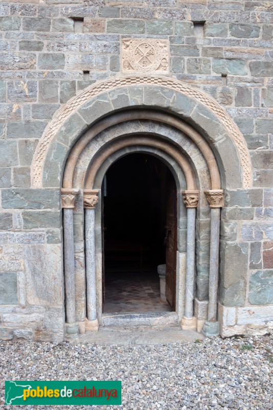 Cóll - Església de Santa Maria (Foto: Albert Esteves, 2023) Cóll - Església de Santa Maria