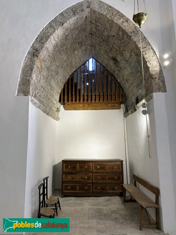 Cóll - Església de Santa Maria. Interior (Foto: Albert Esteves, 2023) Cóll - Església de Santa Maria. Interior