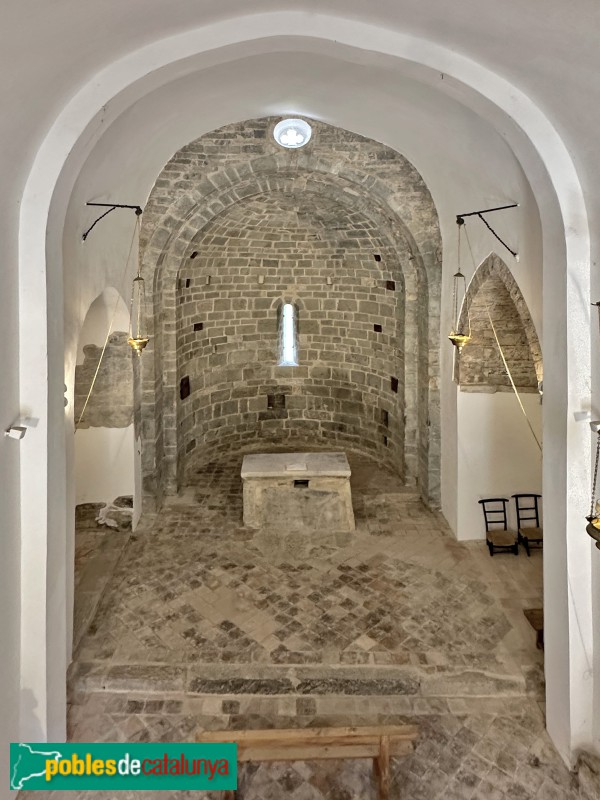 Cóll - Església de Santa Maria. Interior (Foto: Albert Esteves, 2023) Cóll - Església de Santa Maria. Interior