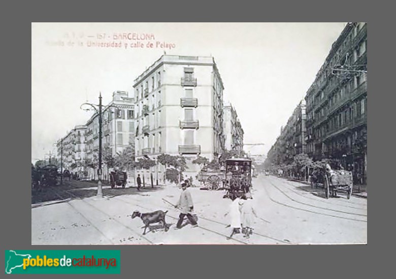 Barcelona - Pelai, 1. Edifici anterior a l'actual, casa Pau Milà i Fontanals. Postal antiga, 1900