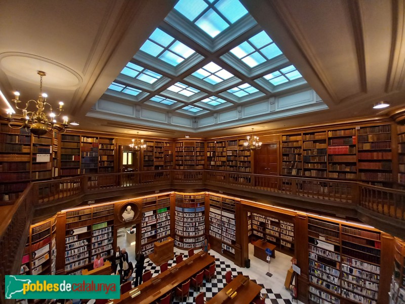 Barcelona - Palau Casades. Biblioteca, claraboia