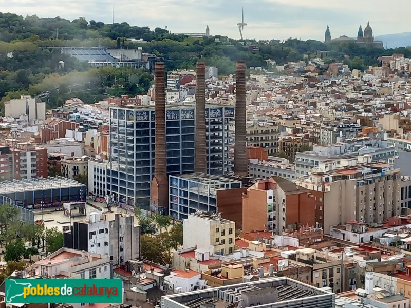 Barcelona - Les Tres Xemeneies (Foto: Sergi Suárez, 2023) Barcelona - Les Tres Xemeneies