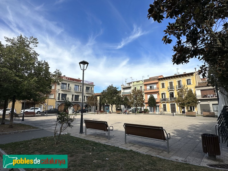 Llinars del Vallès - Plaça de Caritg