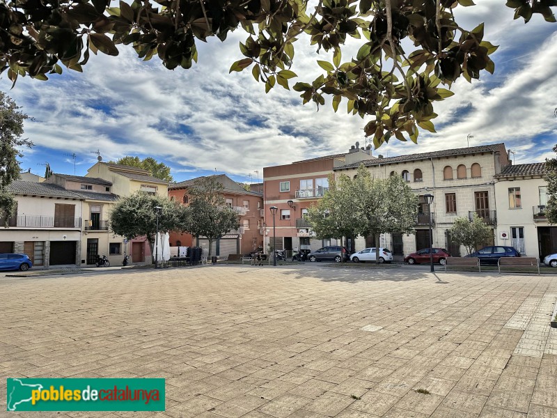 Llinars del Vallès - Plaça de Caritg