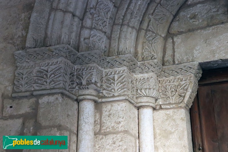 Monestir de Sant Cugat del Vallès - Porta del claustre