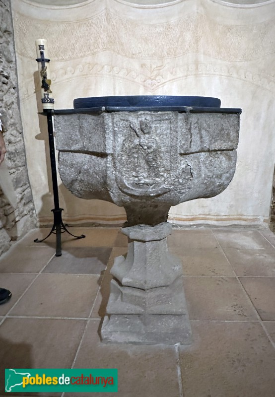 Sant Pere de Vilamajor - Església de Sant Pere. Pica baptismal renaixentista