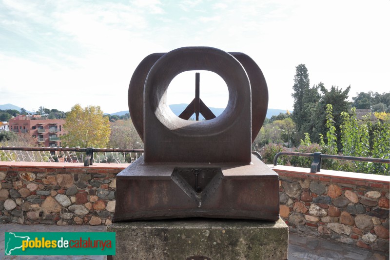 Sant Pere de Vilamajor - Escultura <i>La Veu de la Campana</i>