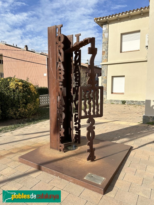 Sant Pere de Vilamajor - Escultura <i>Érem, som, serem </i>