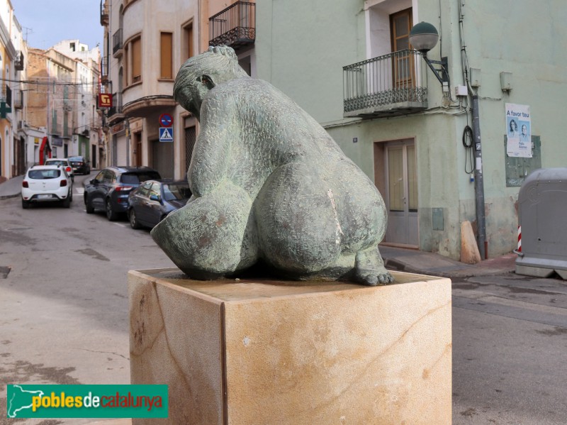 Alcanar - Monument a la dona canareva