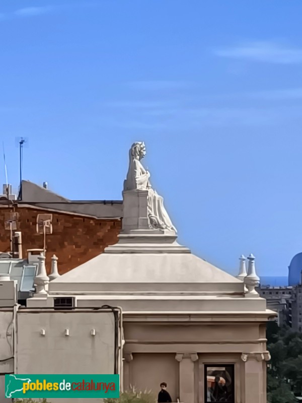 Barcelona - Matrona d'Equitas, des de la Pedrera