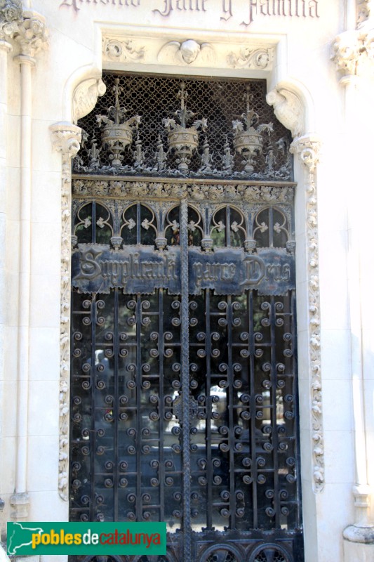 Vilafranca del Penedès - Cementiri, panteó Antoni Jané (Foto: Albert Esteves, 2012) Vilafranca del Penedès - Cementiri, panteó Antoni Jané