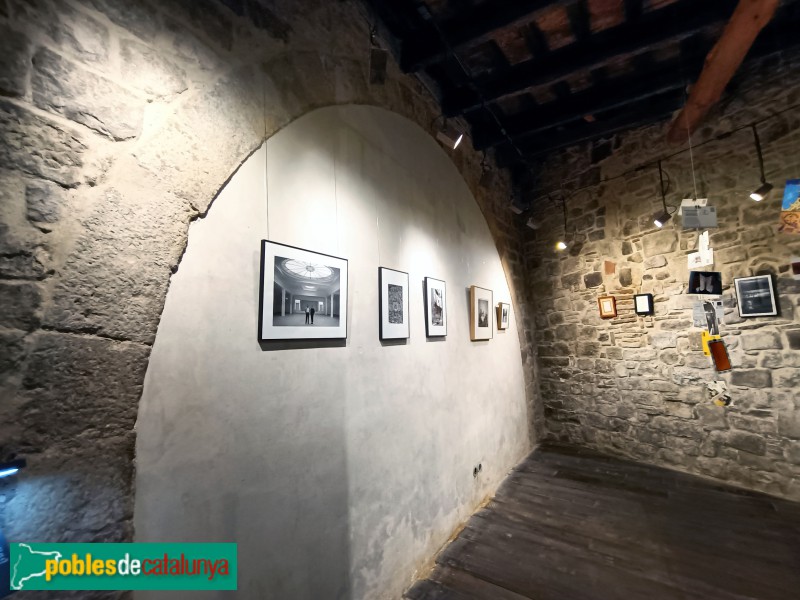 Barcelona - Carrer de l'Oli, 4. Arc del segle XIII