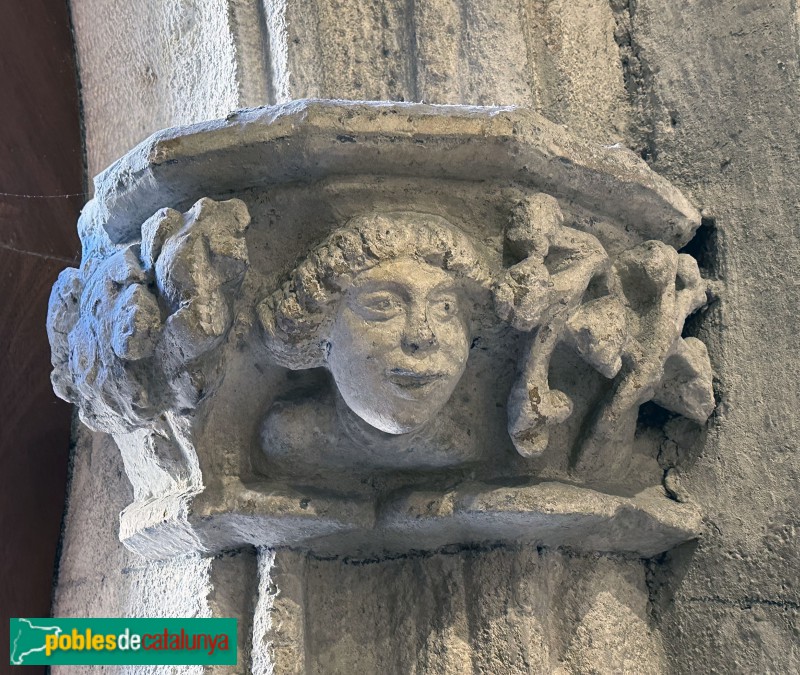 Vilafranca del Penedès - Església de Sant Francesc. Porta del claustre