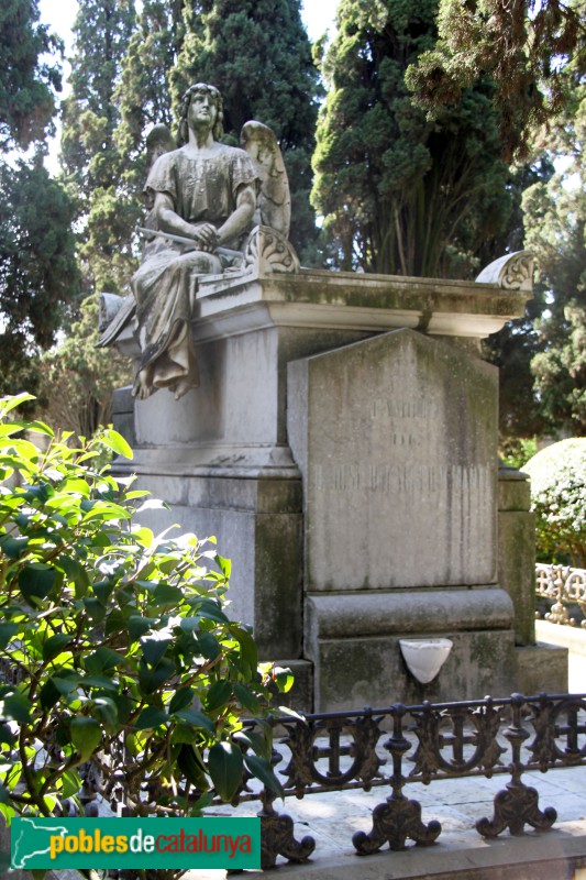 Vilafranca del Penedès - Cementiri. Panteó Josep Balaguer i Martí (Foto: Albert Esteves, 2012) Vilafranca del Penedès - Cementiri. Panteó Josep Balaguer i Martí