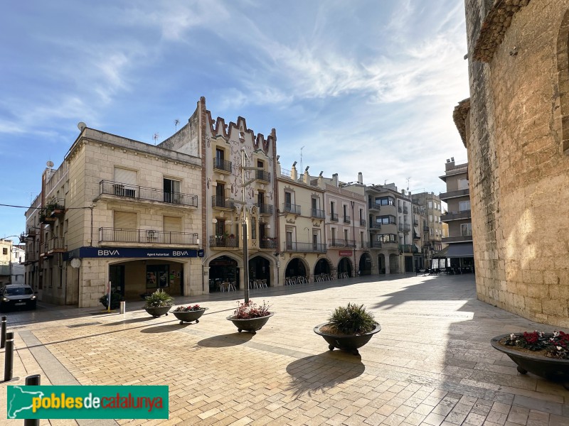 Ulldecona - Porxos de la plaça de l'Església