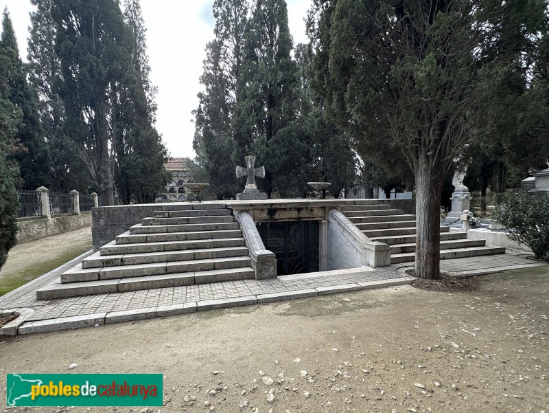Vilafranca del Penedès - Cementiri. Panteó de les víctimes de la Guerra Civil (Foto: Albert Esteves, 2024) Vilafranca del Penedès - Cementiri. Panteó de les víctimes de la Guerra Civil
