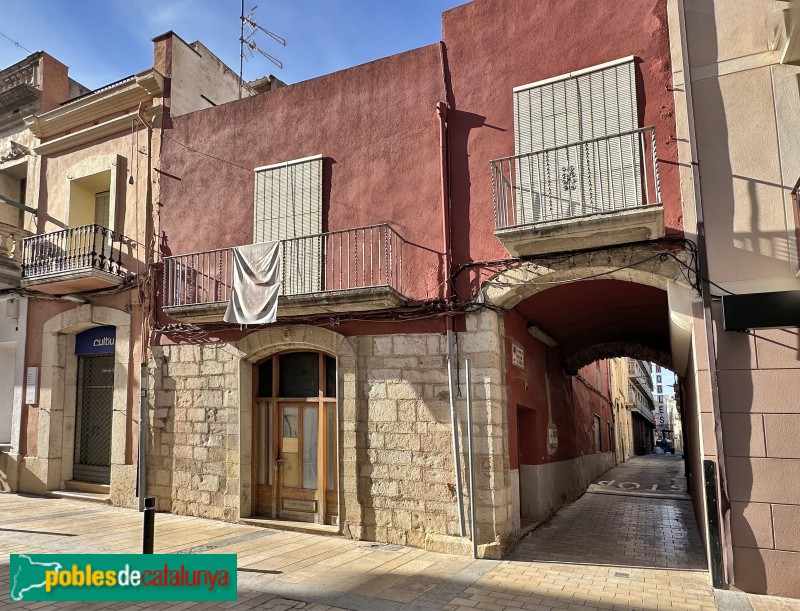 Ulldecona - Carrer Major (Foto: Albert Esteves, 2024) Ulldecona - Carrer Major