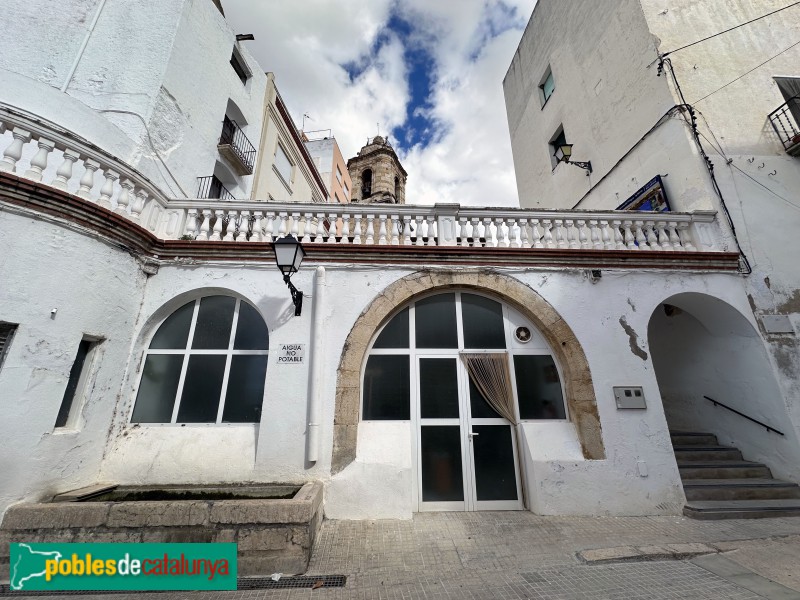 La Sénia - Safareig de la Plaça. Peixateria