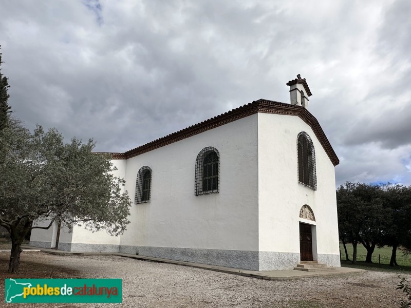 Lliçà de Vall - Les Torres de Santa Maria. Capella