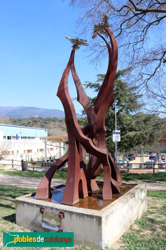 Sant Esteve de Palautordera - Escultura Els Quatre Hereus