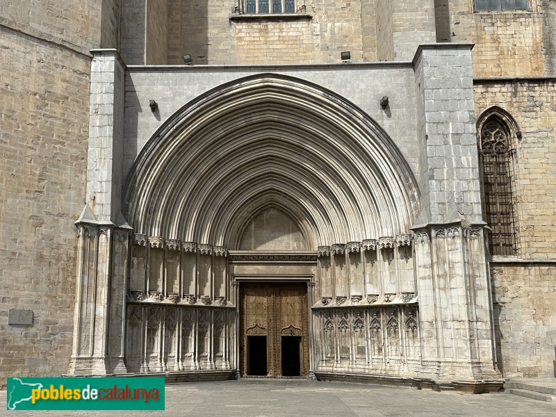 Girona - Catedral. Porta dels Apòstols