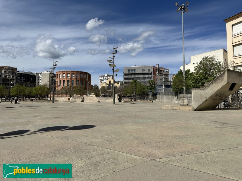 Girona - Plaça U d'Octubre (Foto: Albert Esteves, 2024) Girona - Plaça U d'Octubre