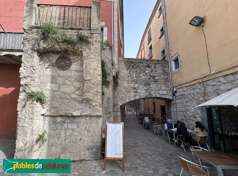 Girona - Portal de la Barca