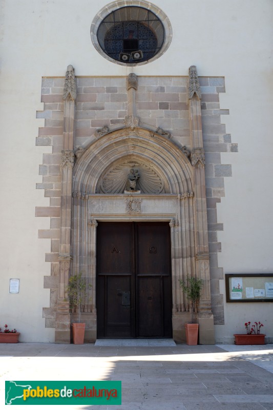 Santa Maria de Palautordera - Església de Santa Maria. Portada (Foto: Albert Esteves, 2024) Santa Maria de Palautordera - Església de Santa Maria. Portada