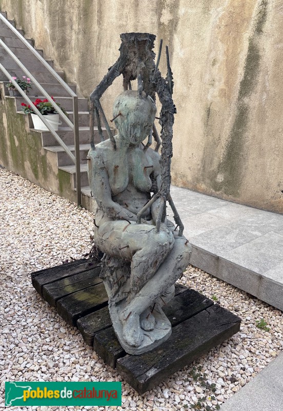 Girona - Escultura <i>La dona embullada</i>