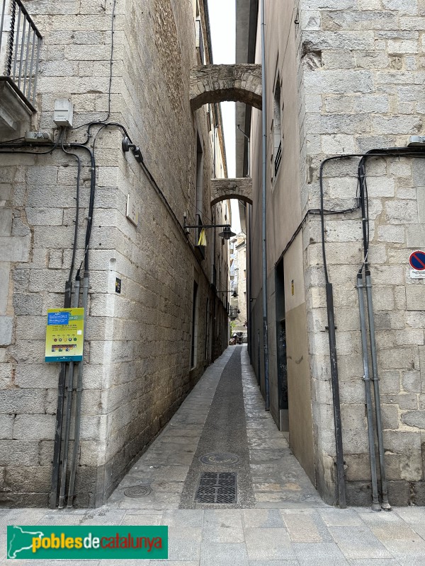 Girona - Casa Solterra. Carrer de la Llebre