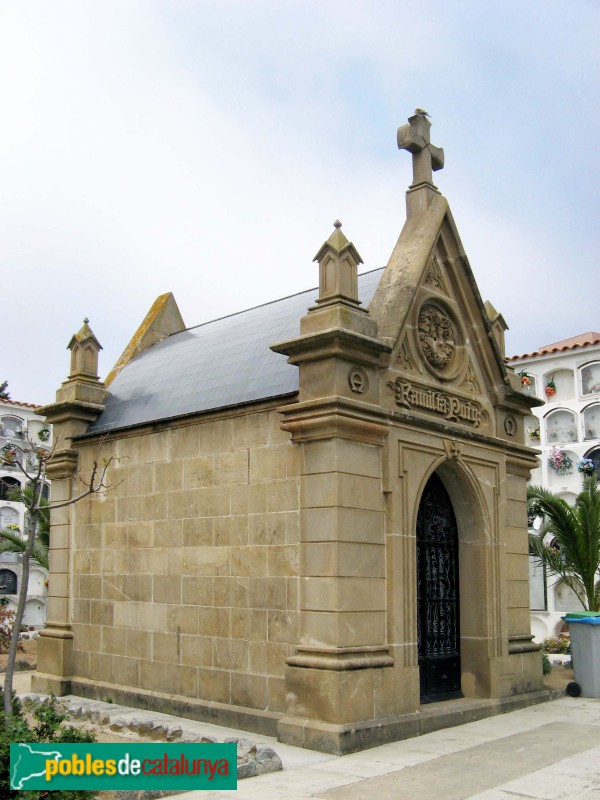 Premià de Mar - Cementiri. Panteó Puig