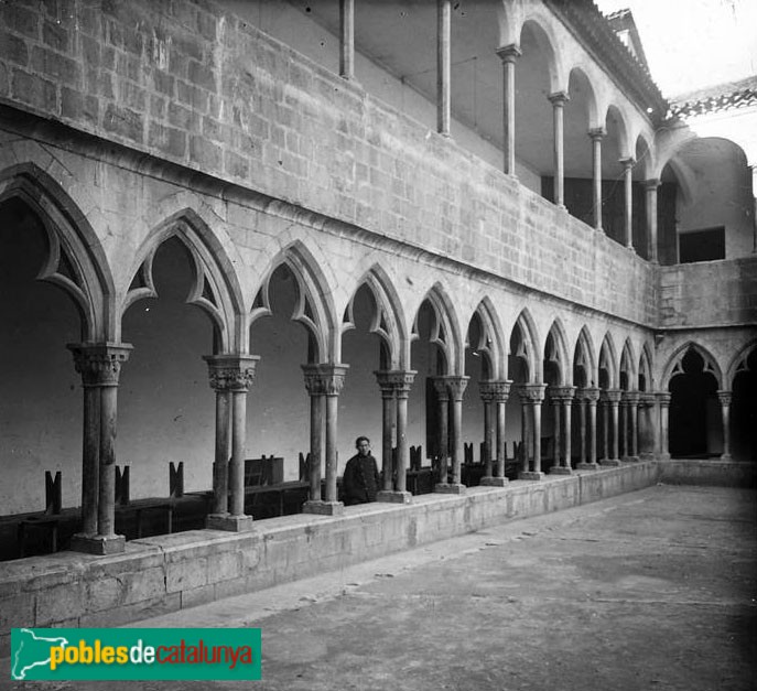 Girona - Convent de Sant Domènec. Claustre