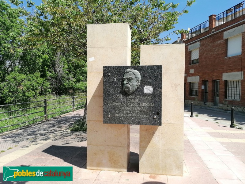 Sant Joan de Mediona - Monument a Clavé