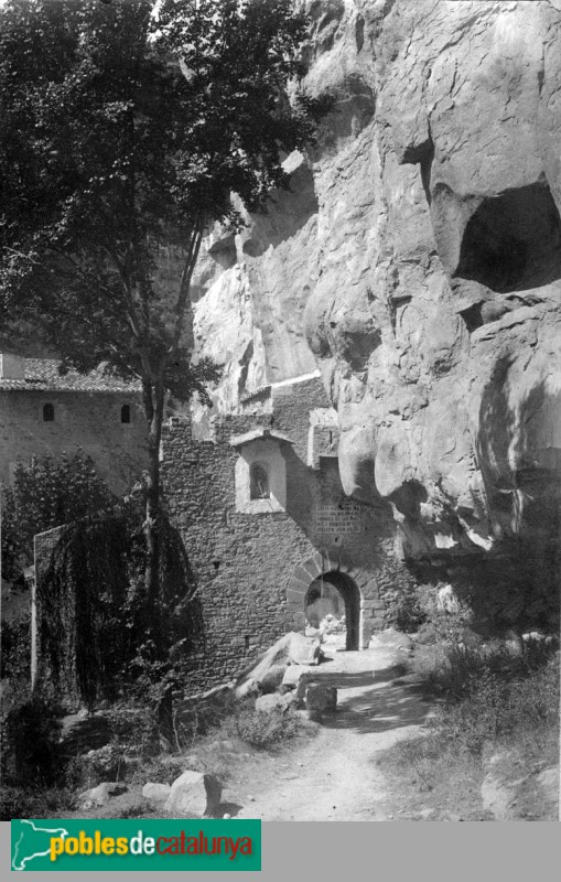 Bigues i Riells del Fai - Monestir de Sant Miquel el Fai. Casa del Prior